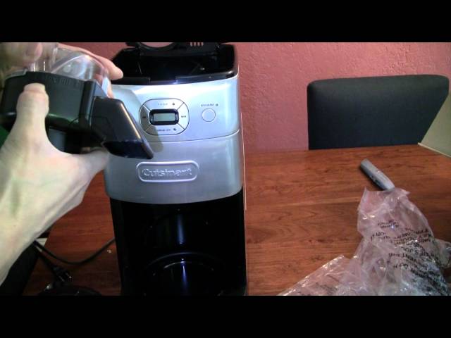 >> Unboxing Cuisinart Coffeemaker DGB-650 <<