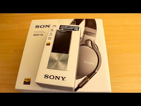 >> Unboxing: Sony Walkman NWZ-A15 & Sony MDR-1A headphones <<