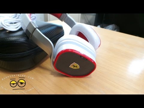 >> Ferrari by Logic3 R300 Headphones unboxing <<