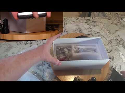 Veclesus M1 backup camera, wireless with reverse activated, unboxing